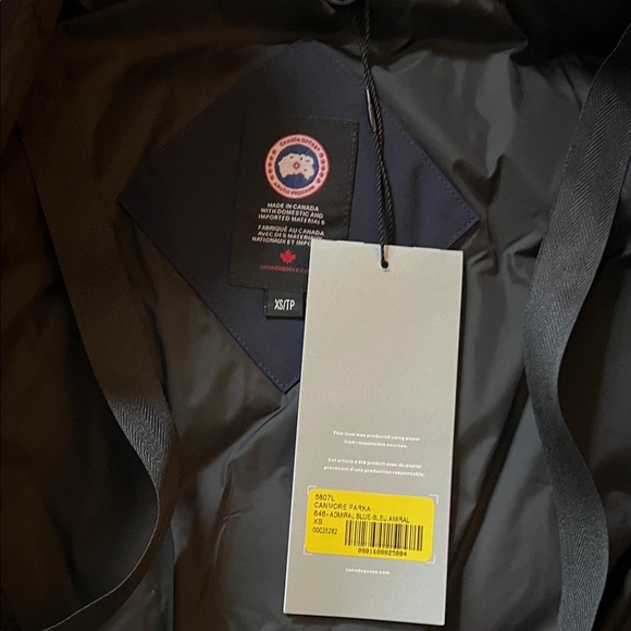 New Canada Goose Canmore Parka Navy Blue Hooded XS - Picture 3 of 13